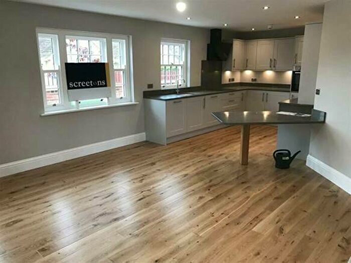 2 Bedroom Flat To Rent In Flatgate, Howden, Goole, East Riding Of Yorkshi, DN14
