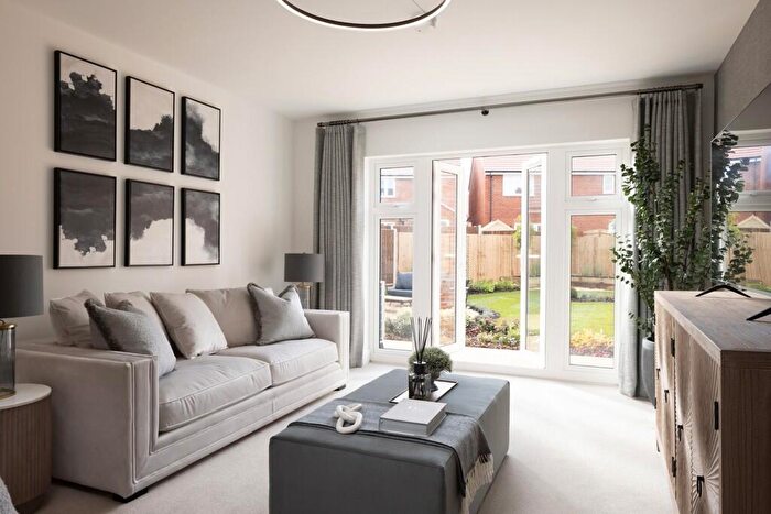 4 Bedroom Detached House For Sale In Goshawk Road, Off Old Shoreham Road, Lancing, BN15