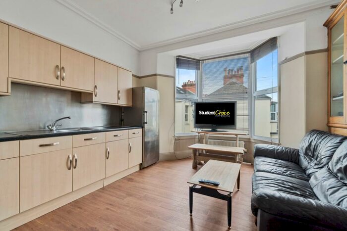 7 Bedroom Terraced House To Rent In Apsley Road, Plymouth, Devon, PL4