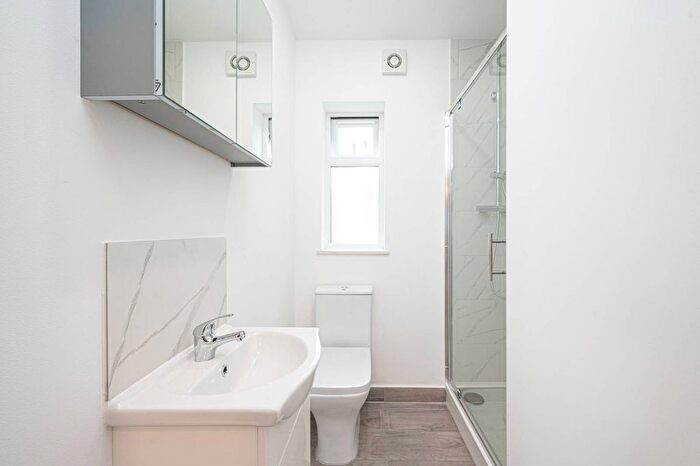 Studio To Rent In Finchley Road, West Hampstead, NW3