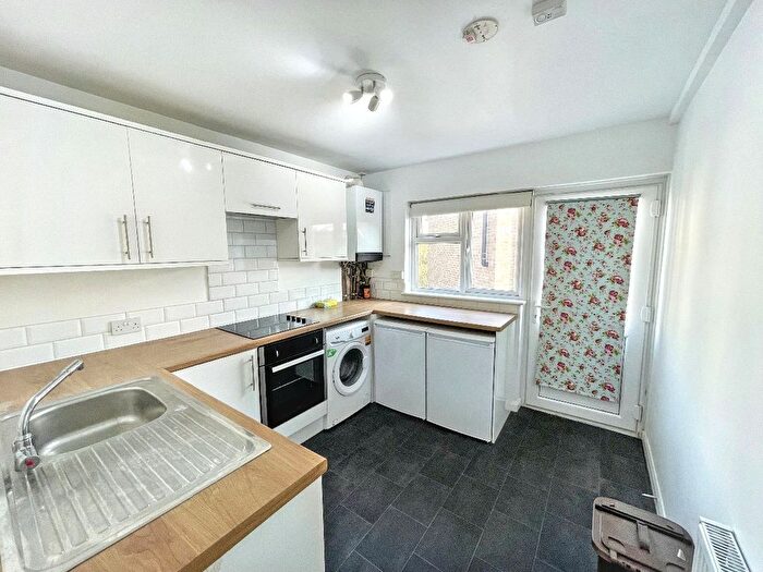 1 Bedroom Flat To Rent In A Sidcup Hill, Sidcup, DA14