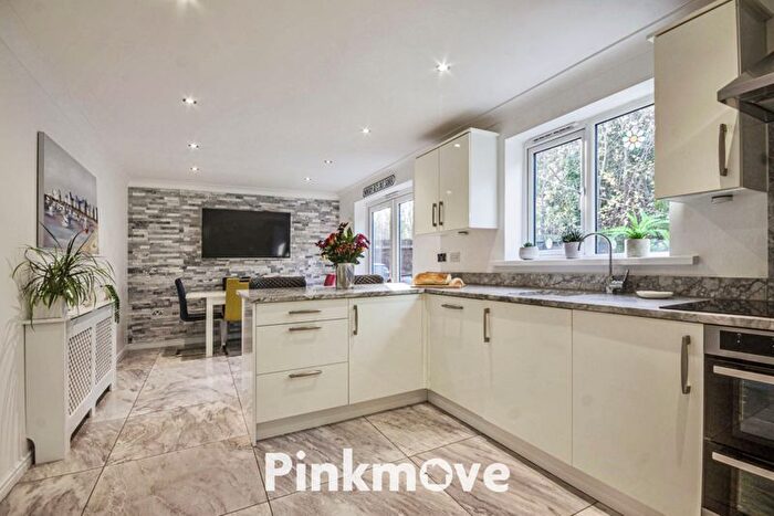 5 Bedroom Detached House For Sale In Edmundsbury Road, Duffryn, Newport, NP10