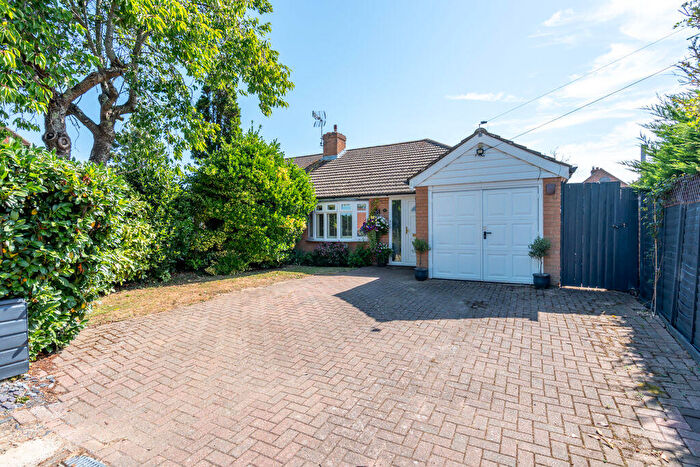 3 Bedroom Semi-Detached Bungalow For Sale In Newport Drive, Chichester, PO19
