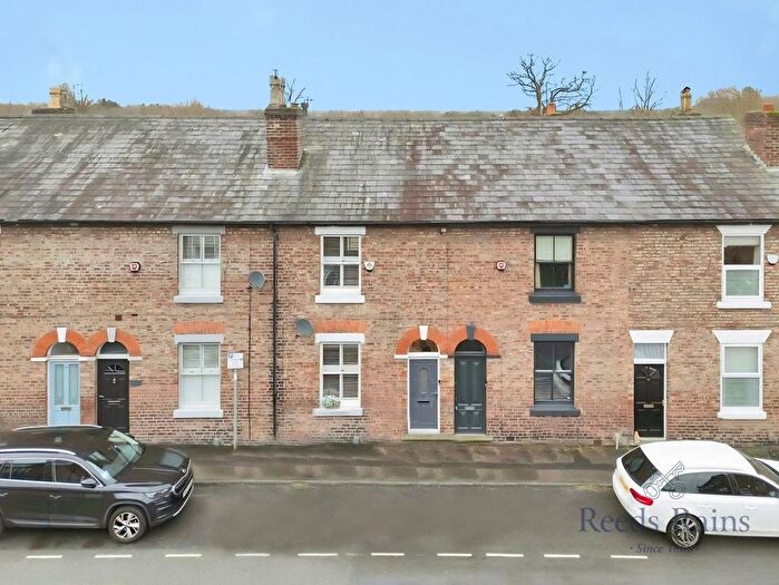 3 Bedroom Terraced House To Rent In South Street, Alderley Edge, Cheshire, SK9