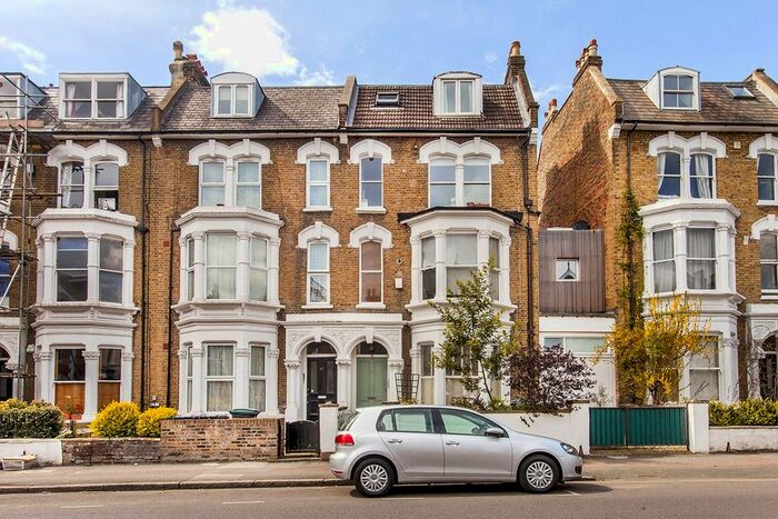 1 Bedroom Flat To Rent In Stapleton Hall Road, Stroud Green, London, United Kingdom, N4
