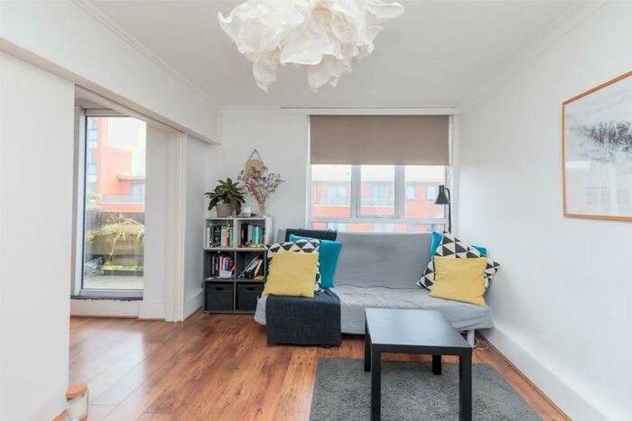 2 Bedroom Maisonette To Rent In Walter Street, London, E2