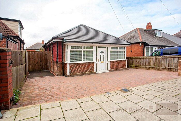 2 Bedroom Bungalow For Sale In Gretna Road, Denton Burn, Newcastle Upon Tyne, NE15