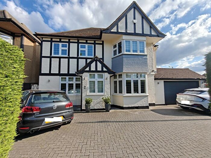 5 Bedroom Detached House For Sale In Hazel Gardens, Edgware, HA8