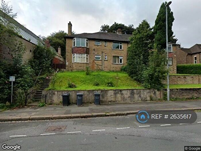 1 Bedroom Flat To Rent In St. Johns Road, Huddersfield, HD1