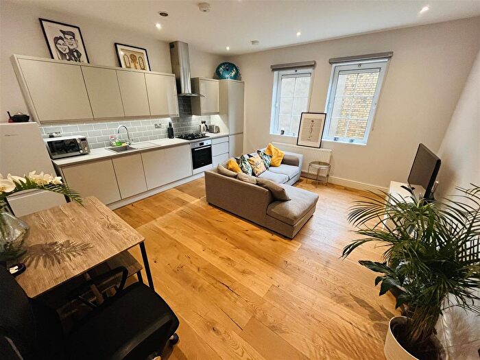 1 Bedroom Flat To Rent In Newfoundland Road, St. Pauls, Bristol, BS2