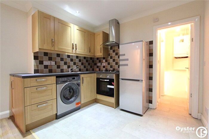 2 Bedroom Flat To Rent In Pinner Road, Harrow, HA1