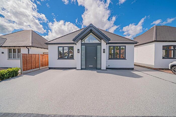 4 Bedroom Detached Bungalow For Sale In Spring Lane, Hockley Heath, B94