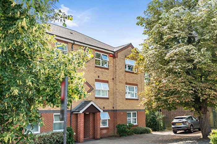 2 Bedroom Flat For Sale In Horniman Drive, Forest Hill, London, SE23