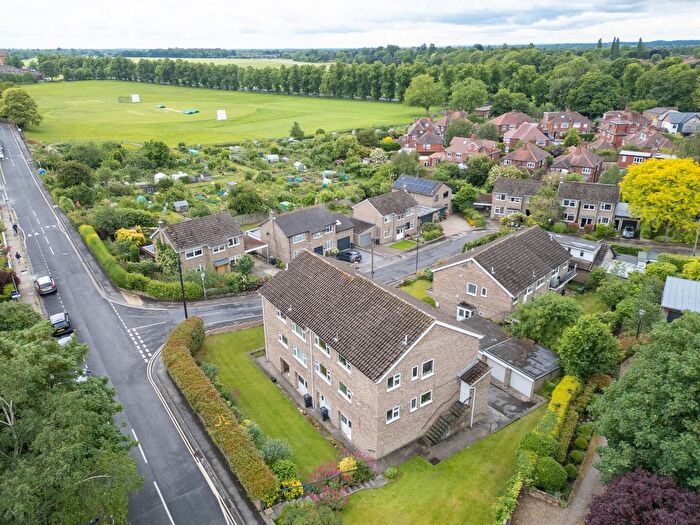 2 Bedroom Flat For Sale In St. James Mount, York, YO23