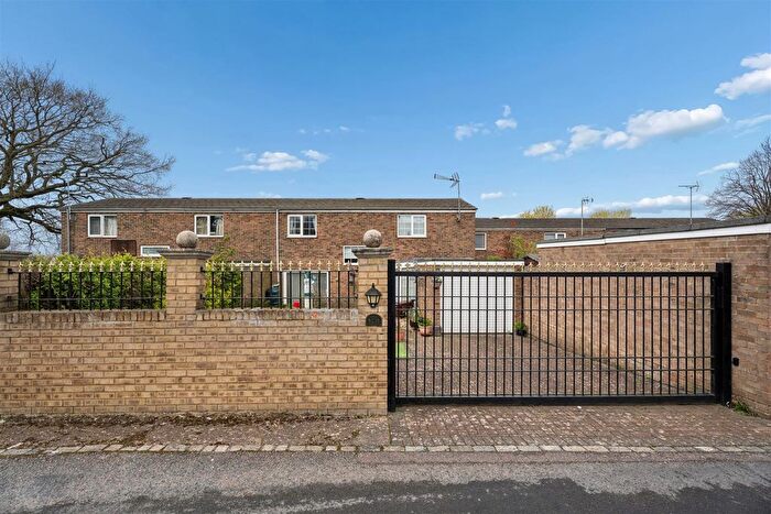 3 Bedroom Property For Sale In Grace Way, Stevenage, SG1