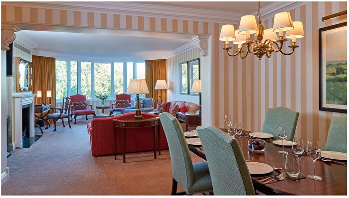 2 Bedroom Flat To Rent In Thorney Court, South Kensington, W8