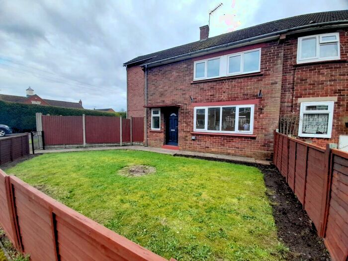 3 Bedroom End Of Terrace House For Sale In Hickman Crescent, Morton, Gainsborough, DN21