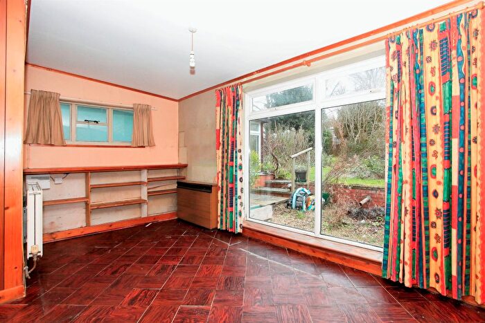 2 Bedroom Detached House For Sale In North Fen Road, Glinton, Peterborough, PE6