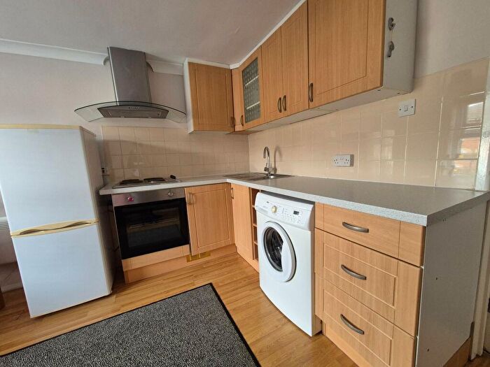 1 Bedroom Flat To Rent In Kingston Road, Shirley, SO15