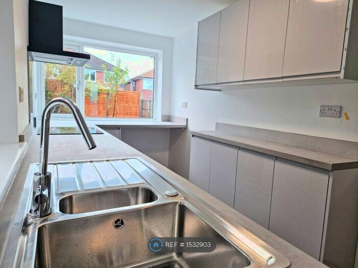 3 Bedroom Semi-Detached House To Rent In Leach Green Lane, Rednal, Birmingham, B45