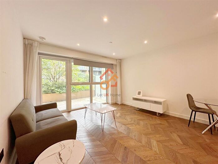 1 Bedroom Flat To Rent In Manners House, Brook Street, Kingston Upon Thames, KT1