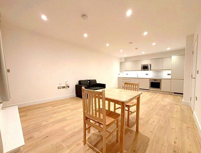 1 Bedroom Flat To Rent In Farnborough Road, Farnborough, Surrey, GU14