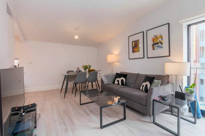 1 Bedroom Flat To Rent In Caspar House, Charlotte Street, Birmingham, B3