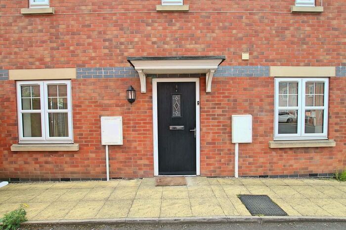 4 Bedroom Semi-Detached House To Rent In Hatton Mews, Spondon, Nottingham, DE21