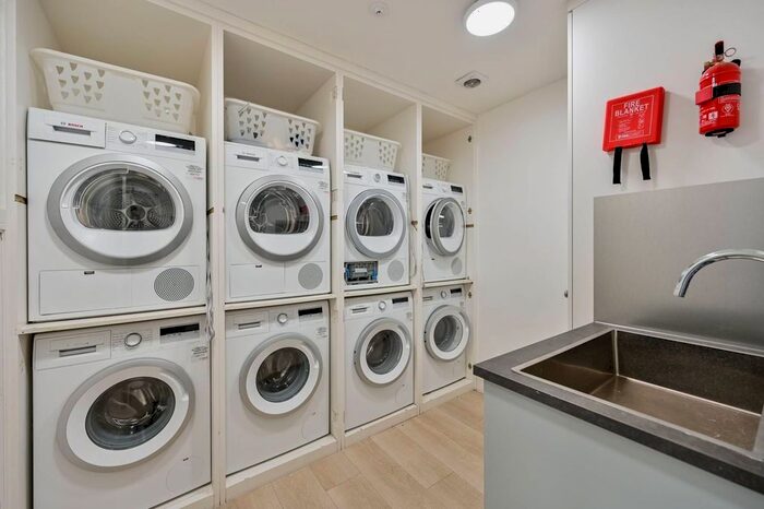 Studio To Rent In Oakley Avenue, Ealing, London, W5