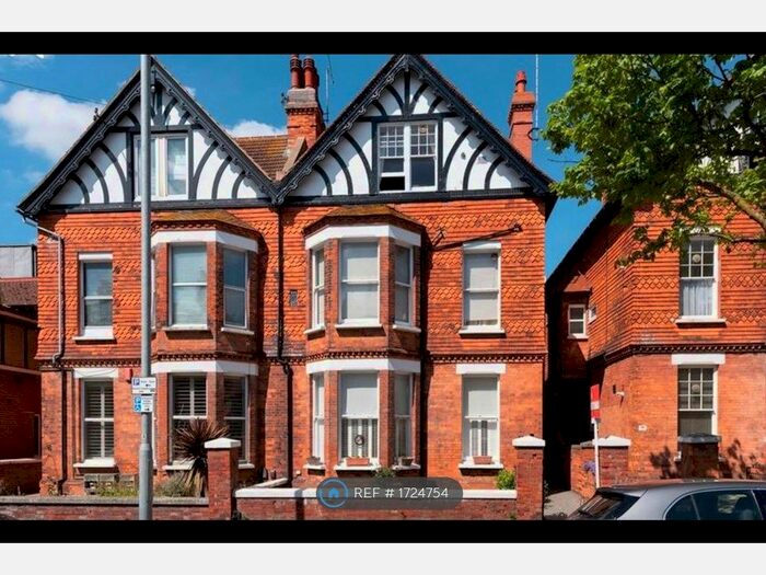 1 Bedroom Flat To Rent In Sackville Road, Hove, BN3