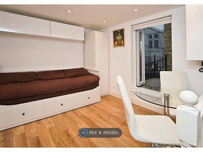 Studio To Rent In Upper Tachbrook St, London, SW1V