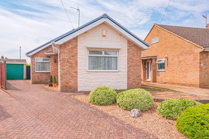2 Bedroom Detached Bungalow For Sale In Browning Avenue, Kettering, NN16