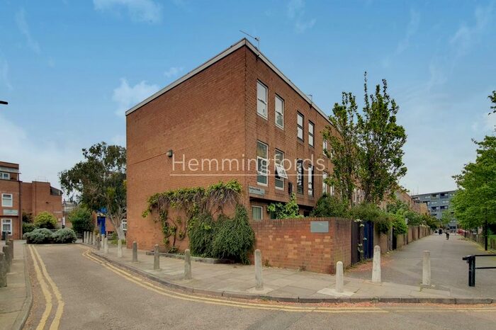 3 Bedroom Terraced House To Rent In Sanford Walk, Stoke Newington, N16