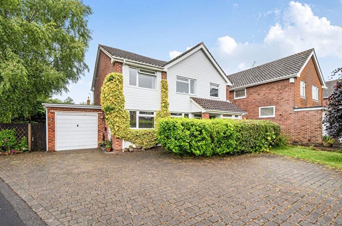 4 Bedroom Detached House For Sale In Brookly Gardens, Fleet, Hampshire, GU51
