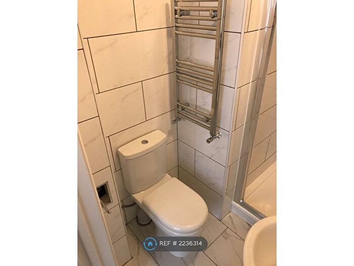 Studio To Rent In Coundon Road, Coventry, CV1