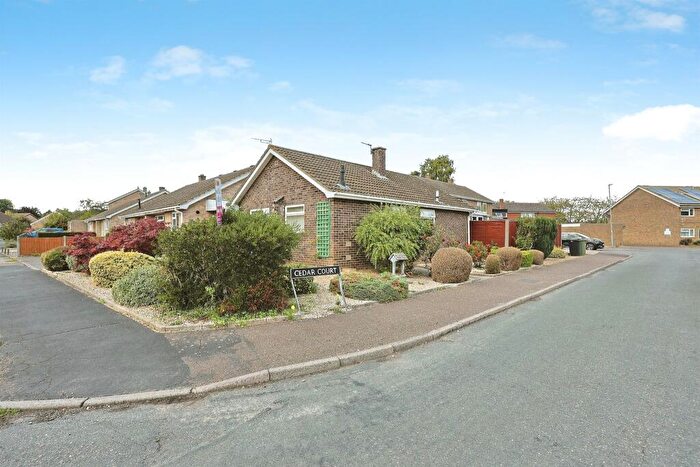 2 Bedroom Detached Bungalow For Sale In Cedar Court, Wymondham, NR18