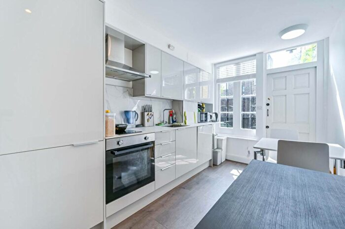 2 Bedroom Mews To Rent In Prowse Place, Camden, London, NW1