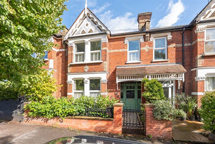 3 Bedroom Terraced House For Sale In Beech Hall Road, Highams Park, E4