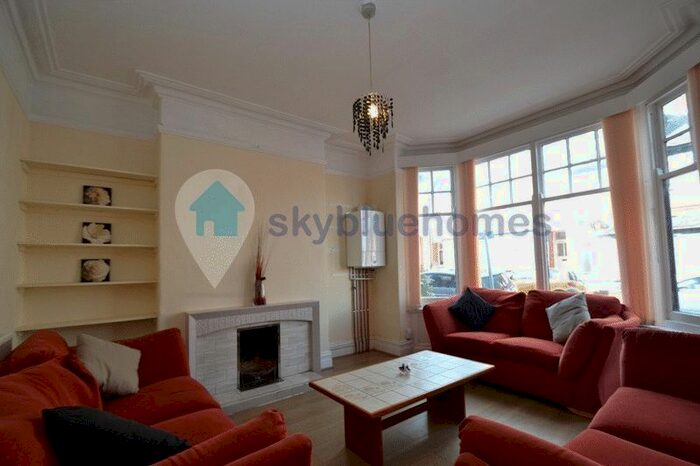 6 Bedroom Terraced House To Rent In Chaucer Street, Leicester, LE2