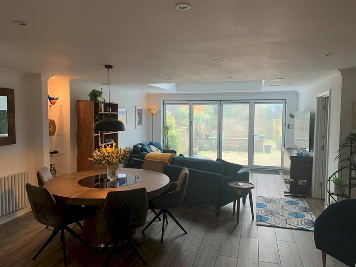 3 Bedroom Semi-Detached House To Rent In Leighton Park Road, Westbury, BA13