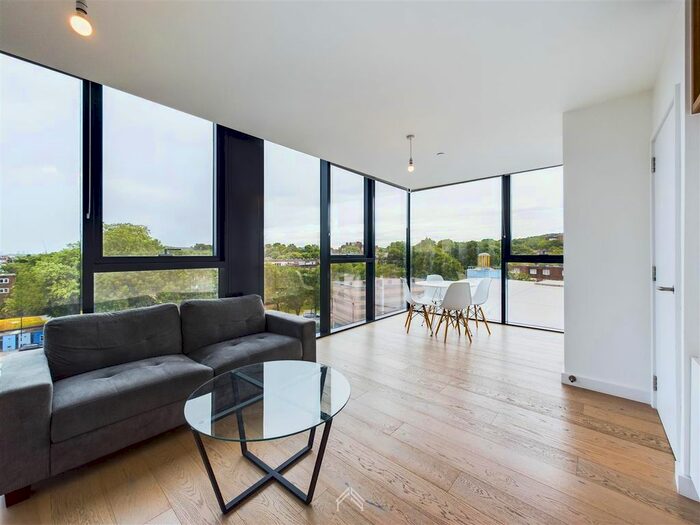 1 Bedroom Flat To Rent In Highgate Hill, London, N19
