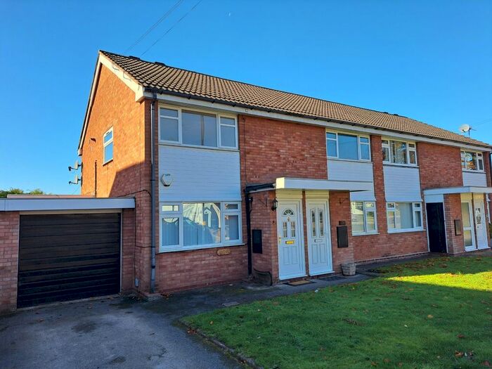 2 Bedroom Maisonette To Rent In Mere Green Road, Four Oaks, Sutton Coldfield, B75