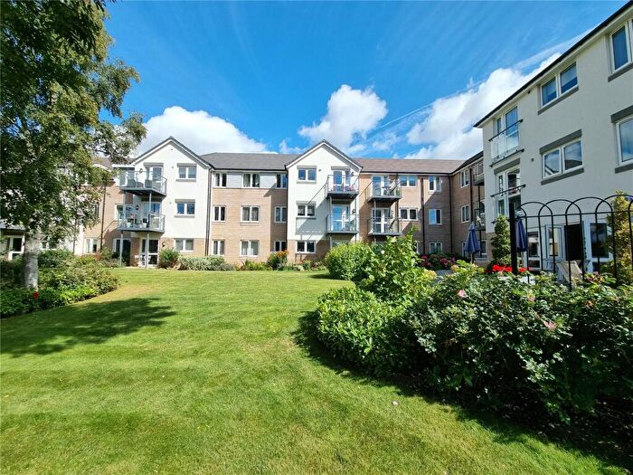 1 Bedroom Flat For Sale In Dovehouse Lodge, Wratten Road, Hitchin, SG5