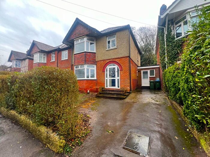3 Bedroom Semi-Detached House To Rent In Chine Avenue, Southampton, Hampshire, SO19
