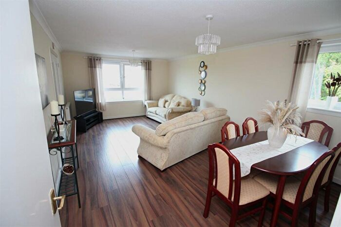 2 Bedroom Flat For Sale In Dempster Street, Greenock, PA15