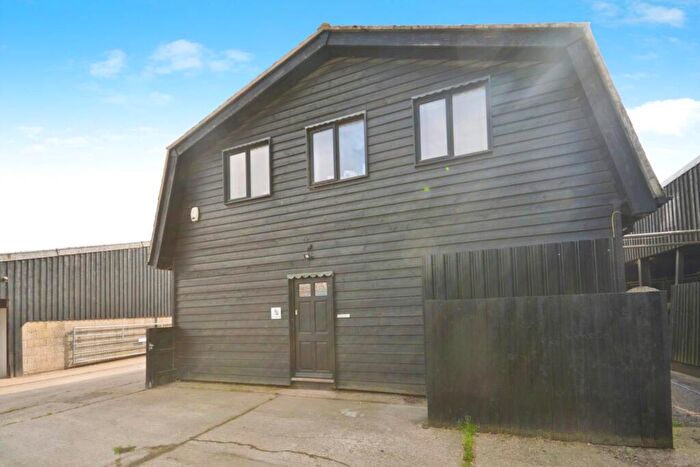 2 Bedroom Apartment To Rent In Fullers Hill Farm, Amersham, HP6