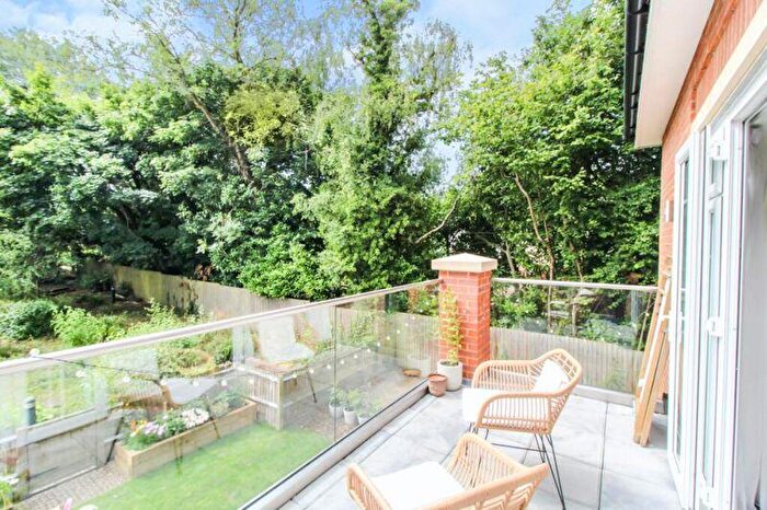 2 Bedroom Flat To Rent In Searchwood Road, Warlingham, CR6
