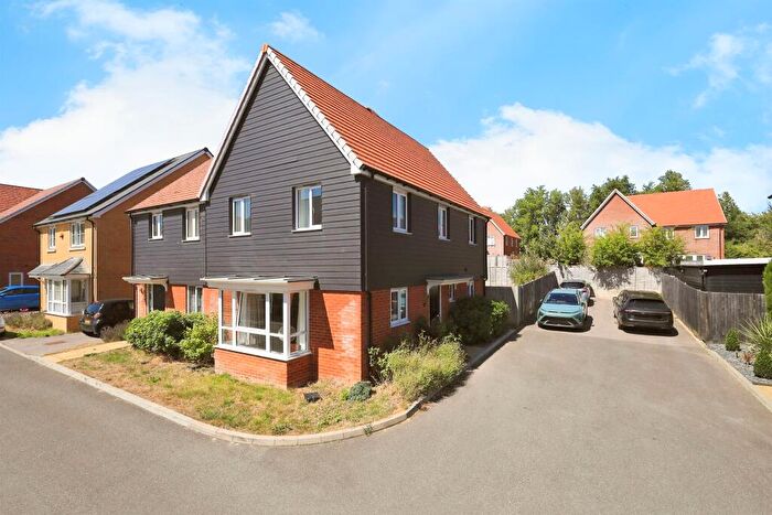 3 Bedroom Semi-Detached House For Sale In Wheel Gardens, Hailsham, BN27