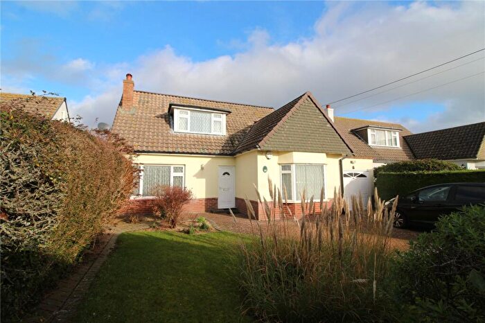 3 Bedroom Bungalow For Sale In Purbeck Road, Barton On Sea, Hampshire, BH25