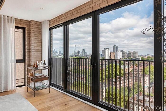 2 Bedroom Flat For Sale In Albert Embankment, London, SE1